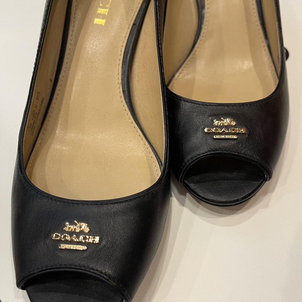 Coach Women’s 7.5 Wedge Peep Toe black shoe